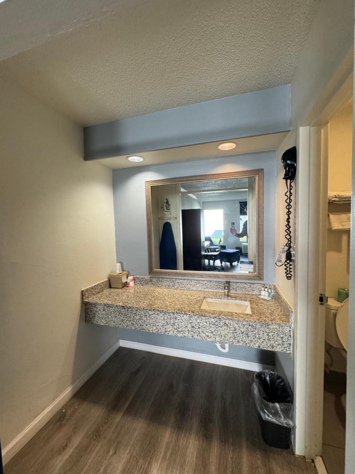 Clarion Inn & Suites Dothan South Εξωτερικό φωτογραφία