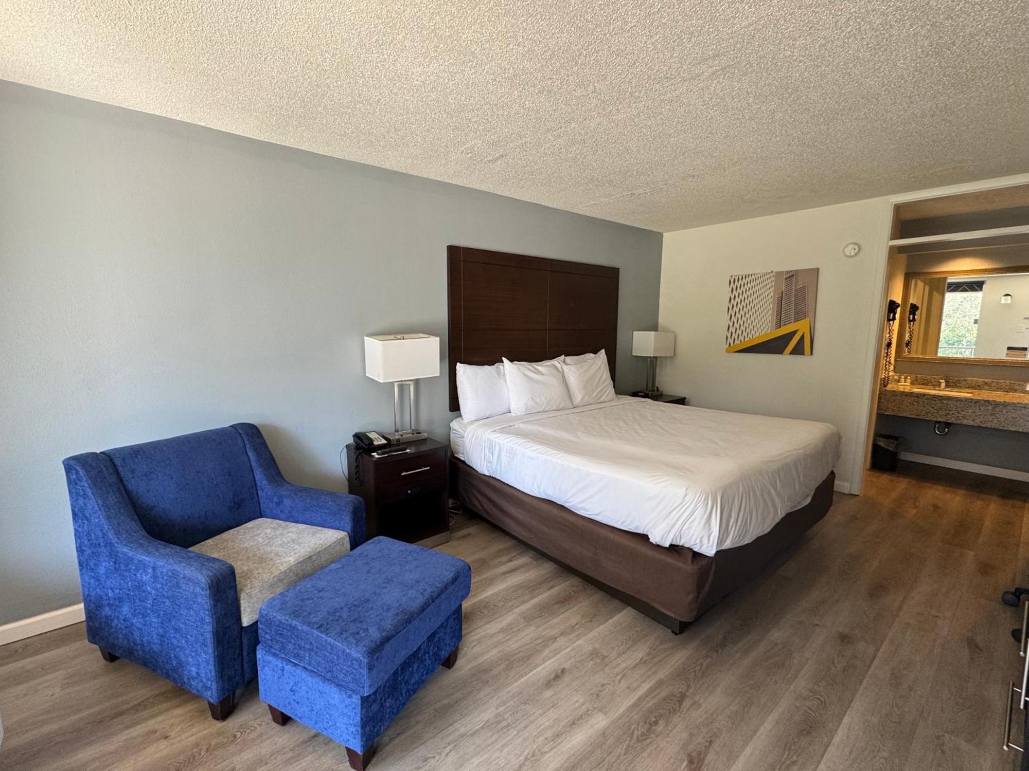 Clarion Inn & Suites Dothan South Εξωτερικό φωτογραφία